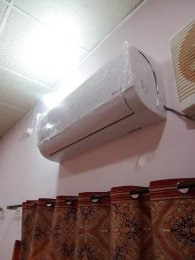 Haier DC inverter 1 ton  AC