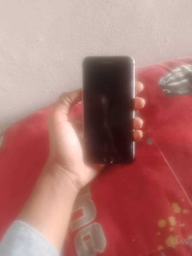 iPhone 6s 4