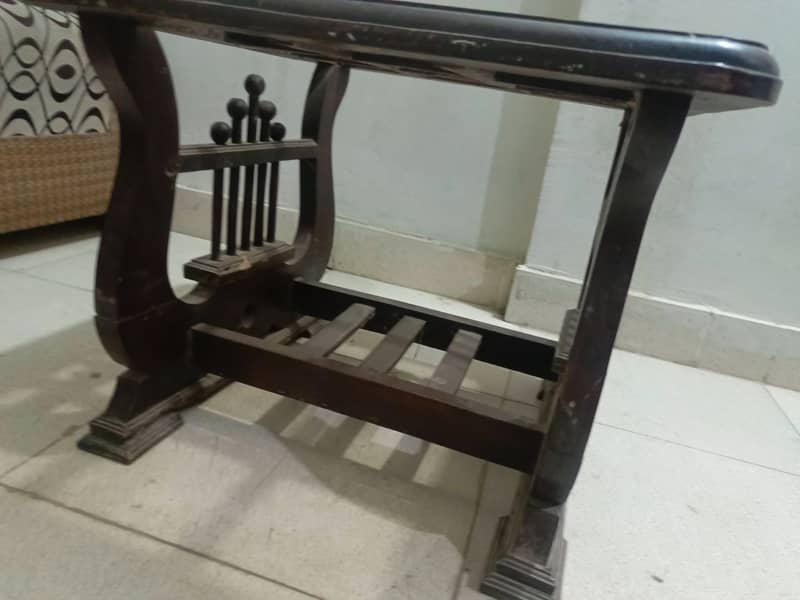 This is a small coffee table 0