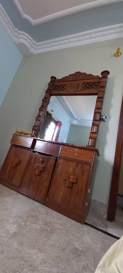 New Condition shesham Wood BedRoom set Cnt 03132624223