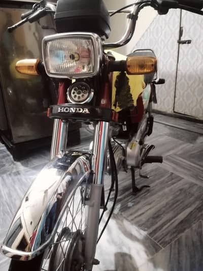 HONDA CD-70 BYKE