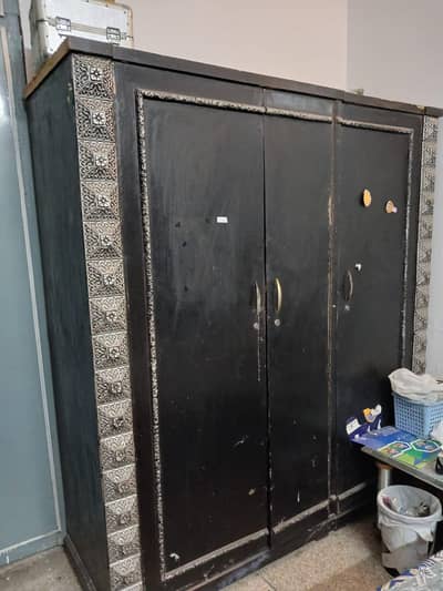 almari for sell 3 door wardrobe