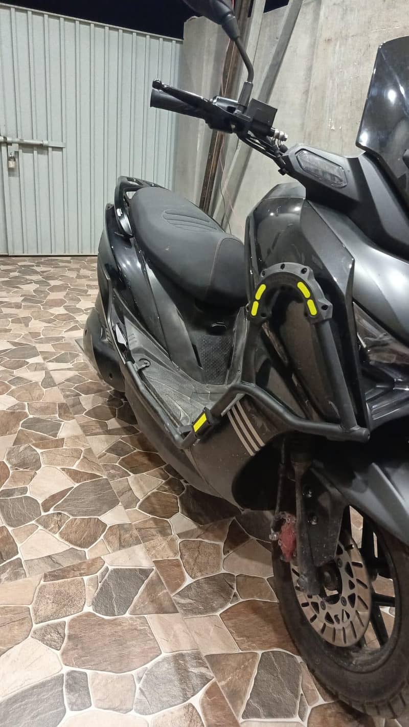 Revoo E 52 4