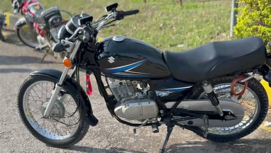 Suzuki GS 150 2014