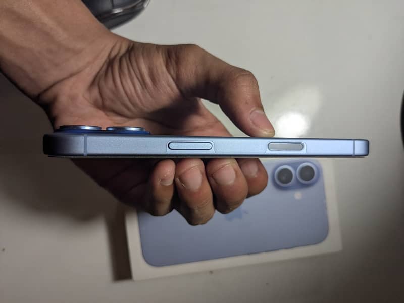 IPHONE 17 2
