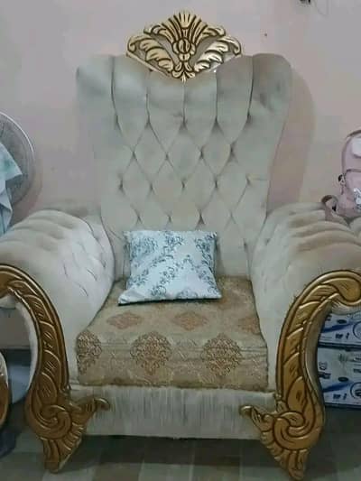 single sofa set