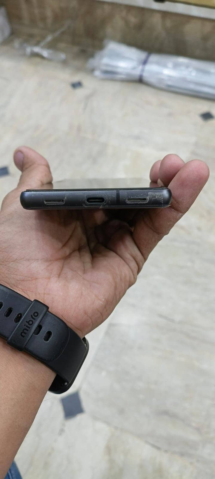 Google Pixel 7a 4