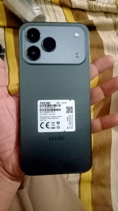 spark 50 6+12 ram 128gb memory