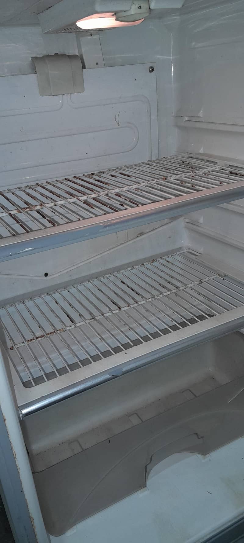 Refrigerator 4