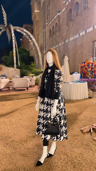 Black and White houndstooth design dress