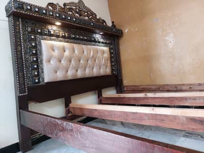 duble bed king size with metres