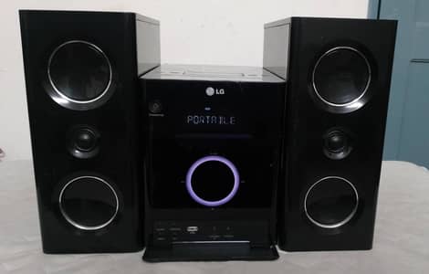 LG FB-163, 160W DVD Micro Hi-Fi Music System | Woofer Speakers