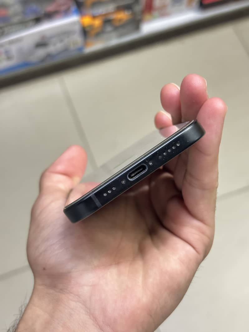 Iphone 15 2