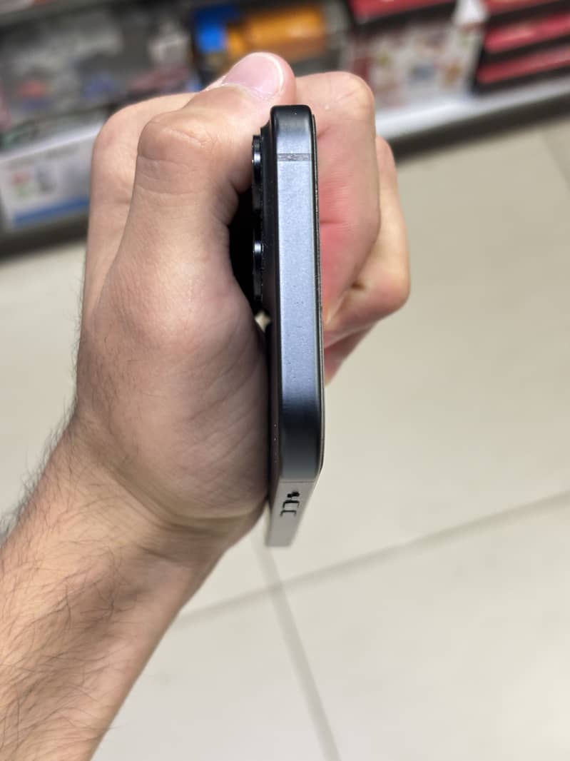 Iphone 15 4