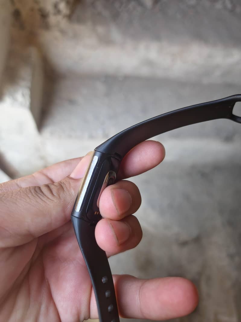 FITBIT CHARGE 6 9