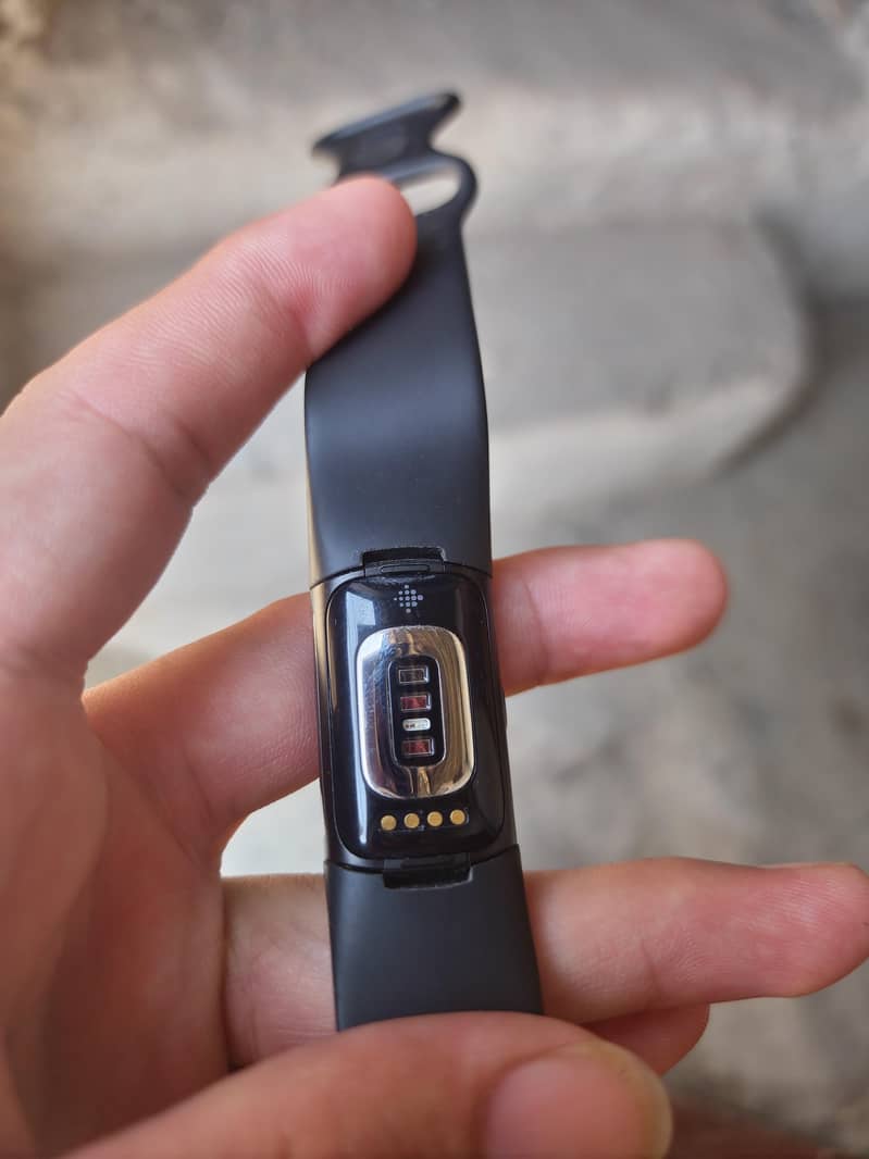 FITBIT CHARGE 6 10