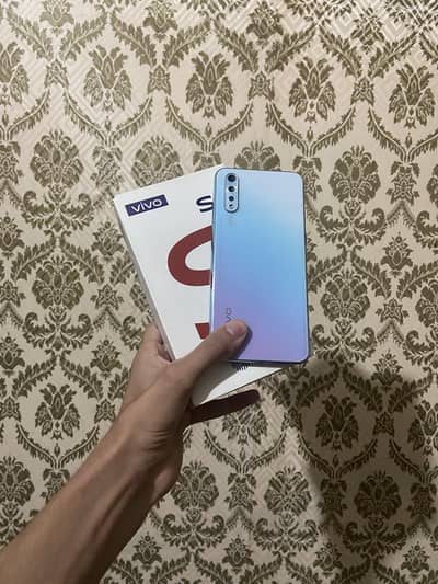 vivo S1