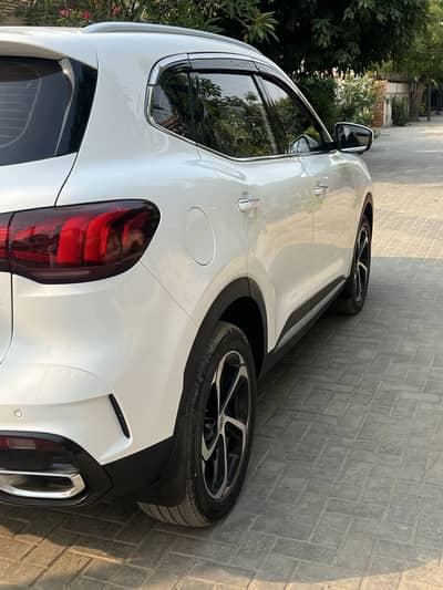 Mg phev 2025