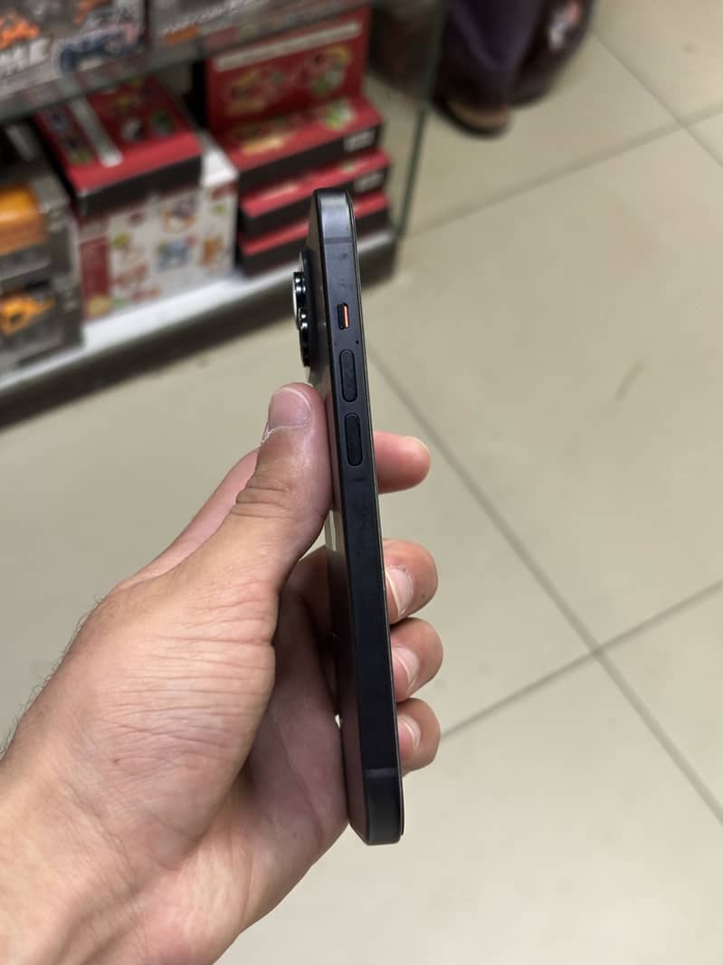 Iphone 15 4