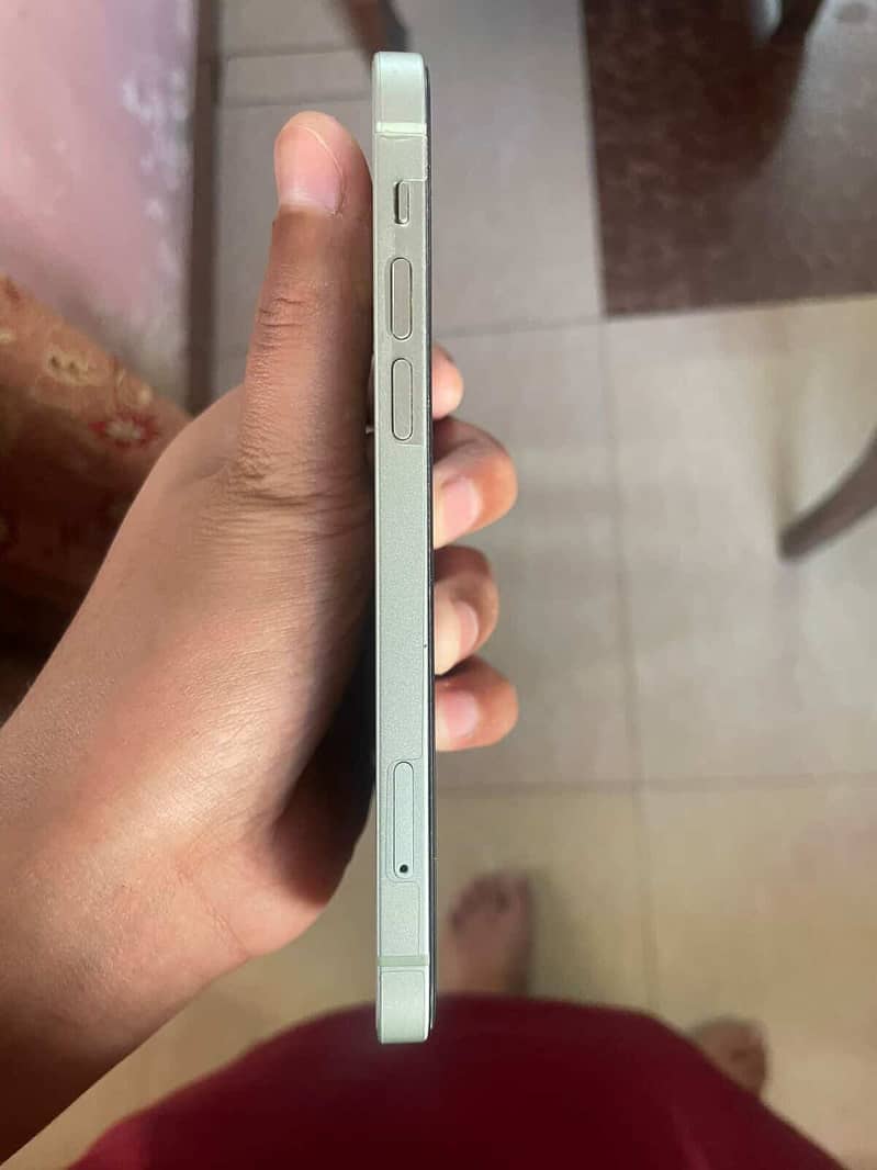 iPhone 12 1