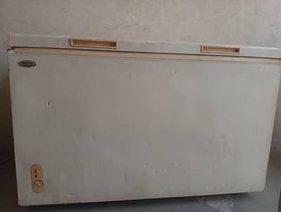 Waves single-door chest freezer urgent sale(Body Ok, compressor issue)