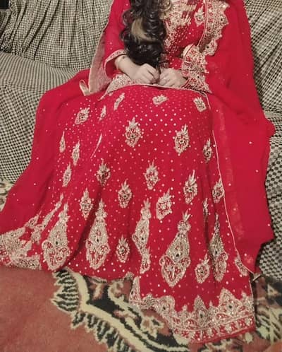 bridel lehnga for sale only few hours use
