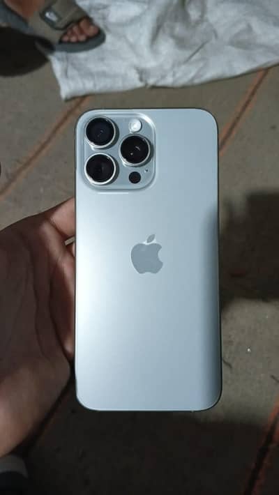 iphone 15 pro max (factory unlock)