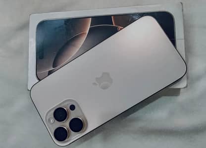 Apple iPhone 16 Pro Max | 256GB | Desert Platinum 