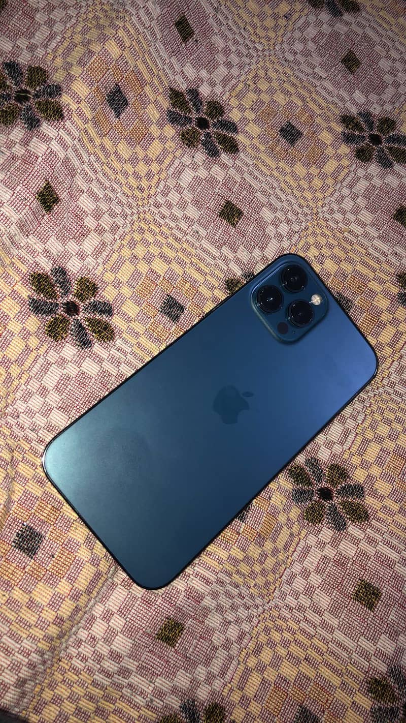 Iphone 12 pro max 1