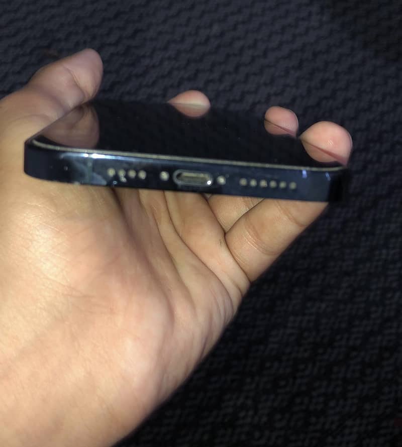 Iphone 12 pro max 3