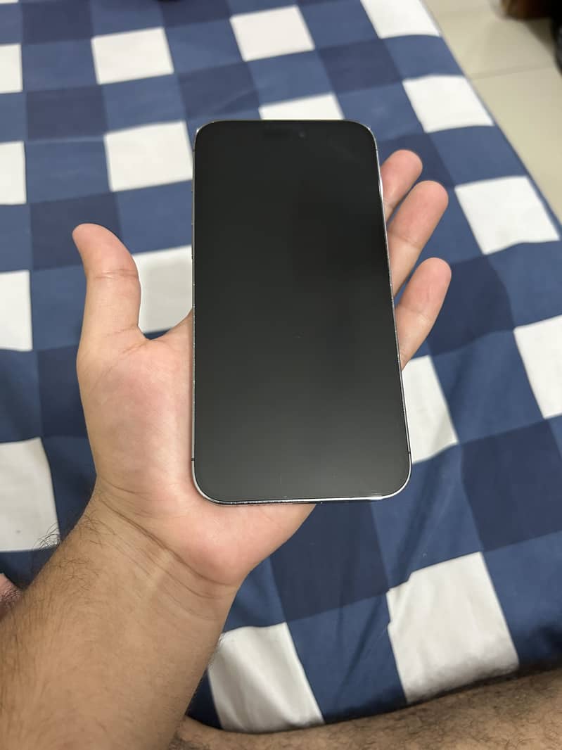 Iphone 14 pro max 5