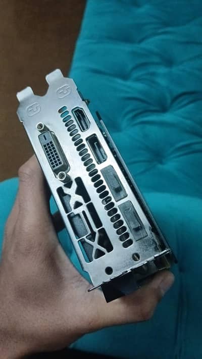 xfx 590 8gb ddr5