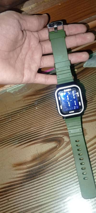 Digital watch gren color new style