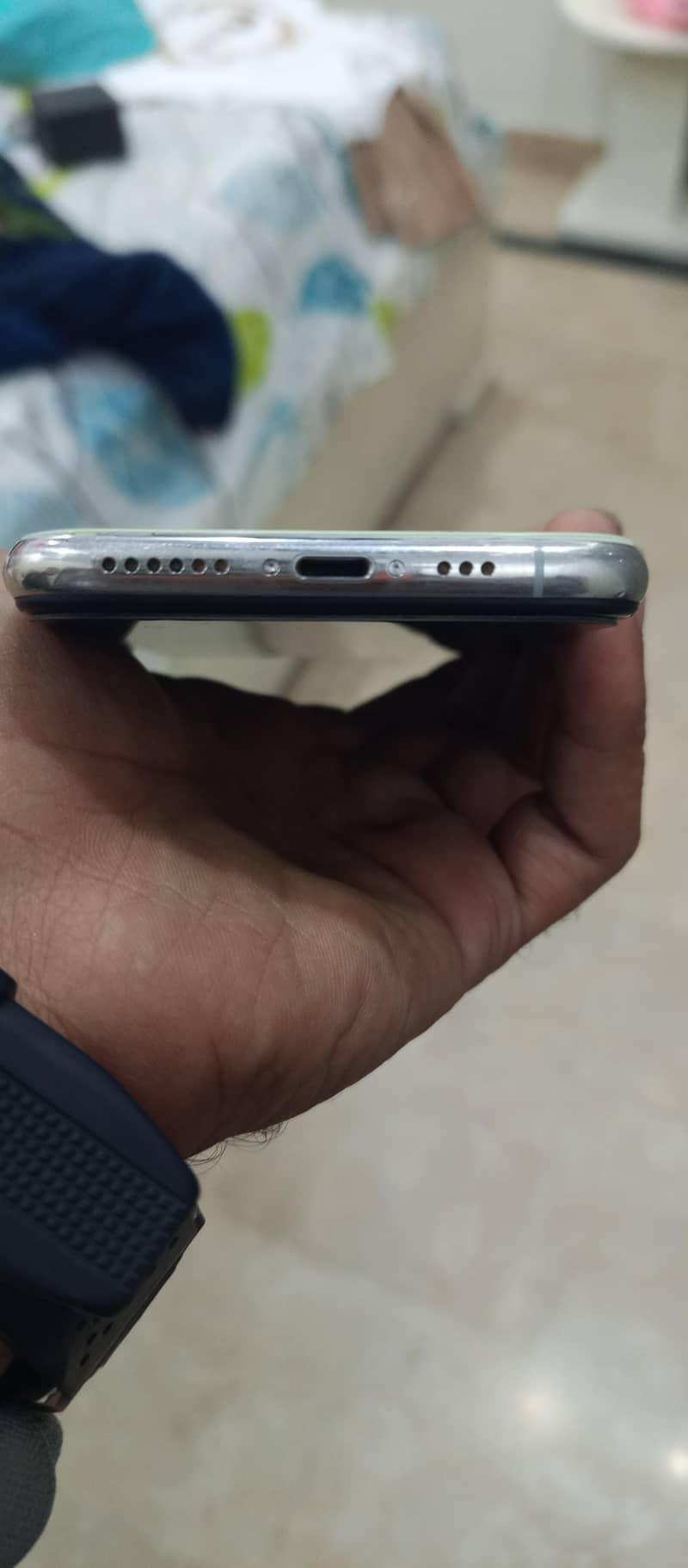 iphone xs 1