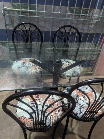 4 seater dining table