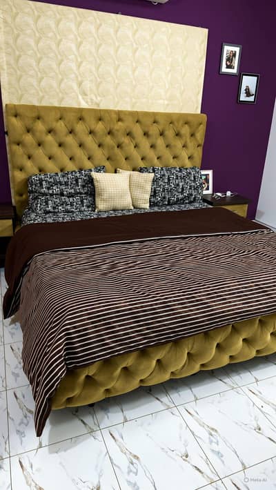 Tufted bed with Side tables