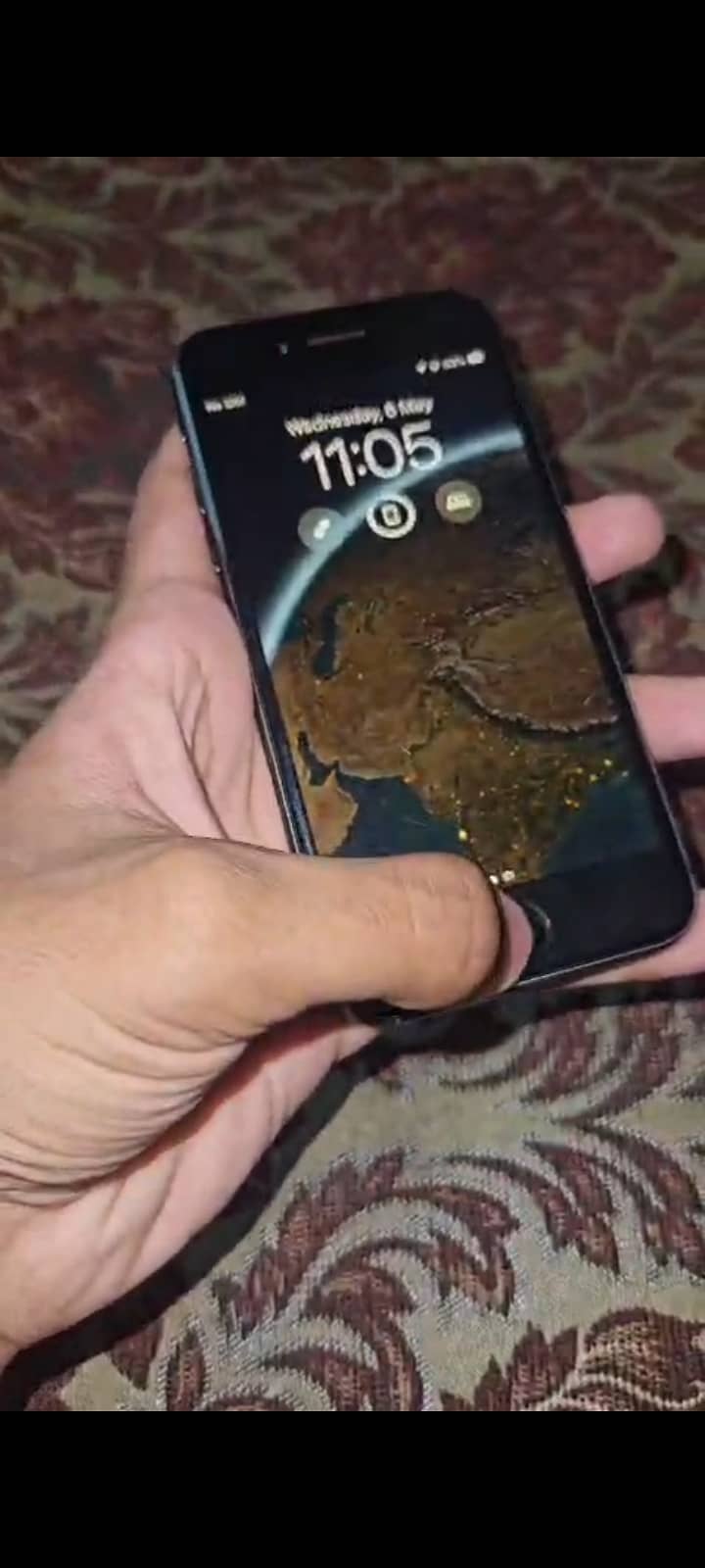 Apple iPhone 8 1