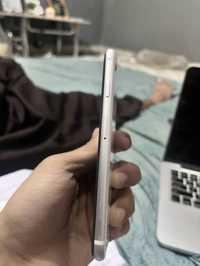 Iphone se 2020 (JV)