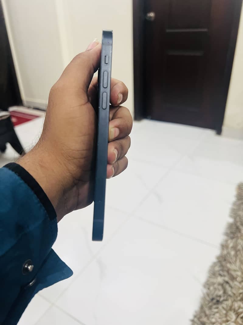 iPhone 3