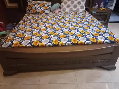 King size bed side tables dresing table