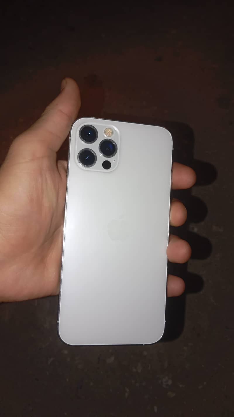 iPhone 12 Pro 1