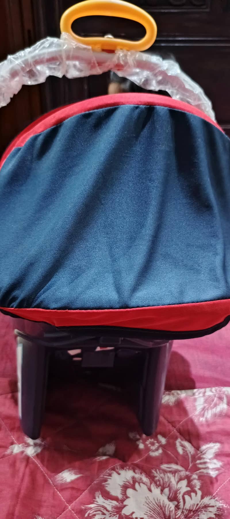 carry cot 2