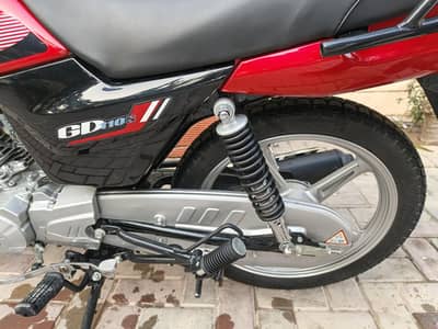 Suzuki 110 10/10 urgent sale