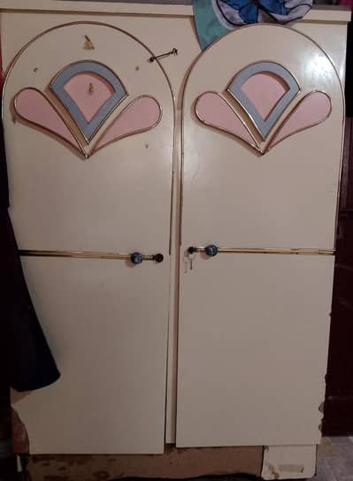 2 door almirah