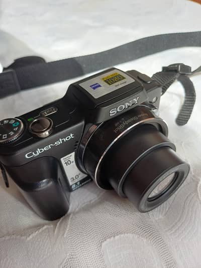 Sony Cyber-shot DSC H-10 8.1 MP Digital Camera | 10/10 Condition