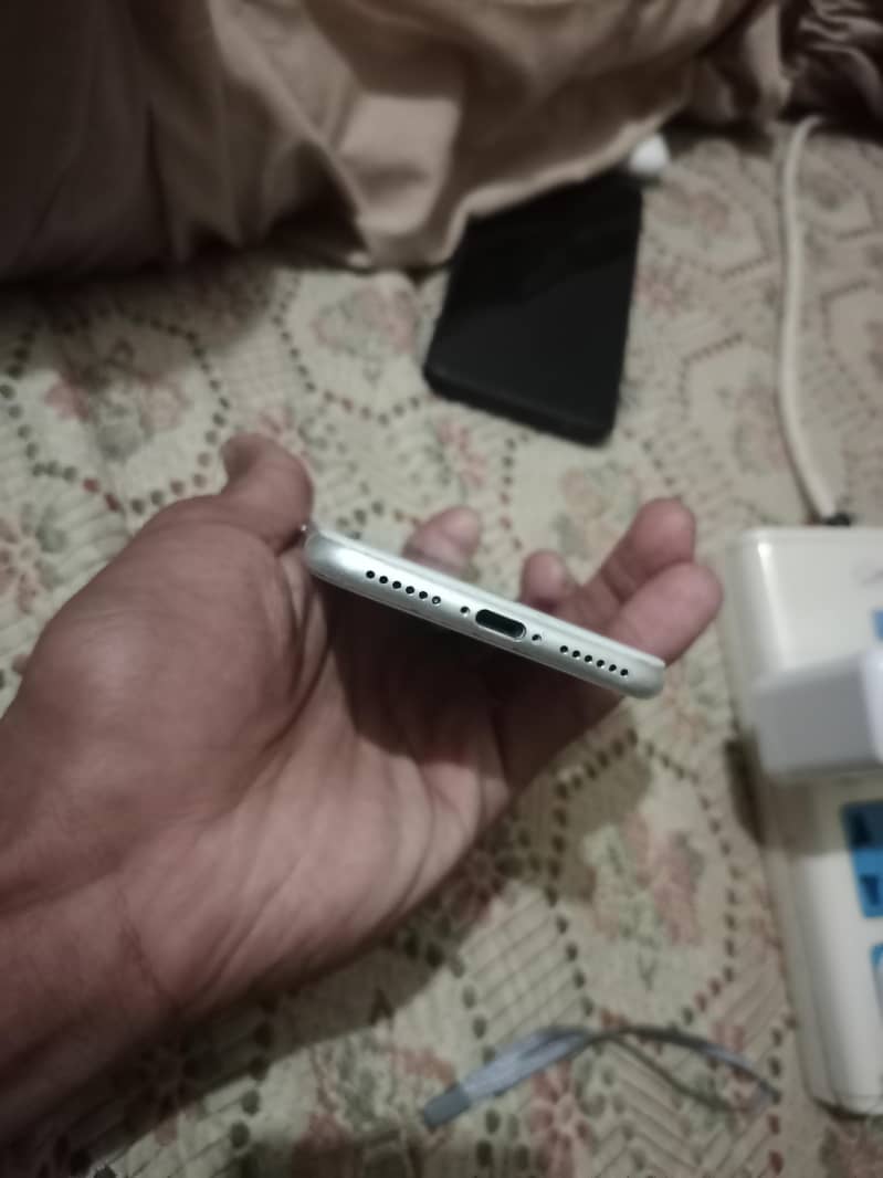 iphone 8 0