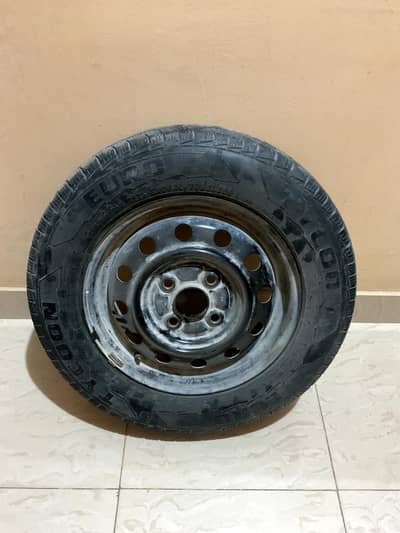 Alto 660 cc Tyre tubeless with rim