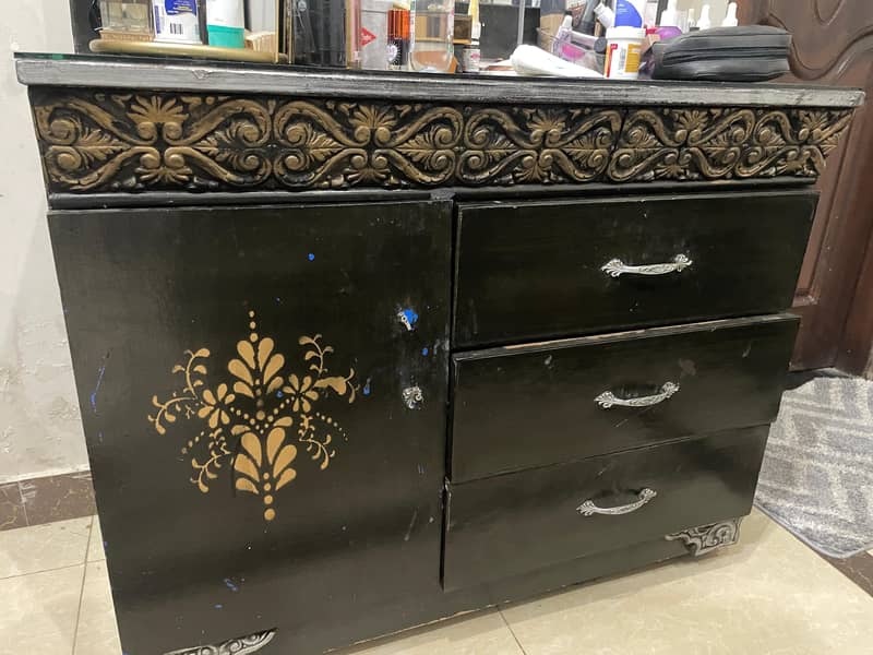 bed side table and dressing without mattress 1