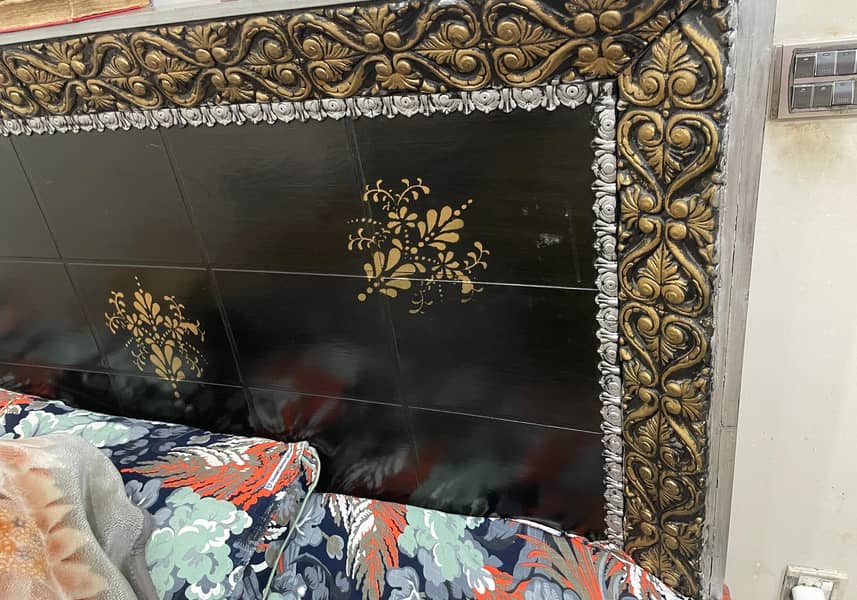 bed side table and dressing without mattress 7