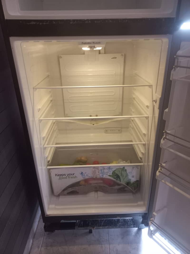 Dawlance Reflection Refrigerator (H-Zone Plus) 7